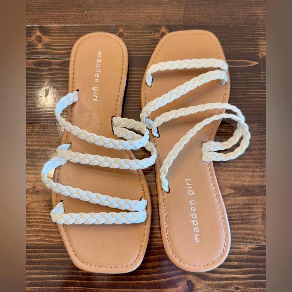 Madden Girl “Sadie” White Braided‎ Multi-Strap Slide Sandals Size 6.5